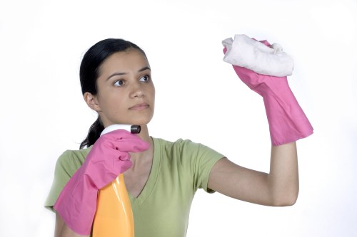 Signs that curtains in Cubitt Town need professional cleaning